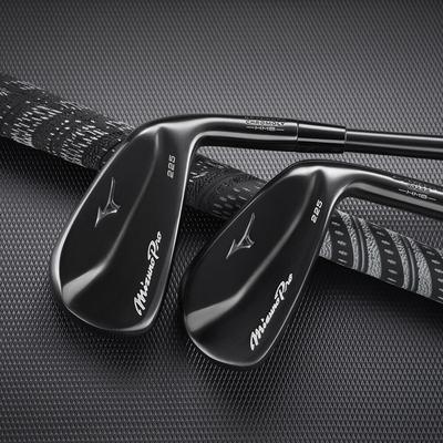 Mizuno Pro 225 Black Edition Golf Irons - Steel - thumbnail image 4