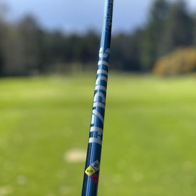 Mizuno ST-Z 220 Tour Blue Limited Edition Golf Driver Lifestyle 1 Thumbnail | Clickgolf.co.uk - thumbnail image 4